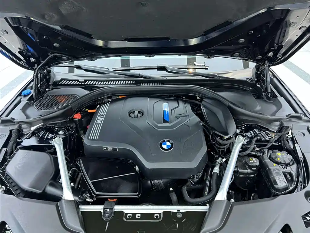 BMW 5 Series 5 2022 535Le M Sport