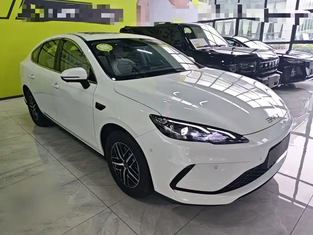 BYD Seal 05 DM-i — миниатюра 4