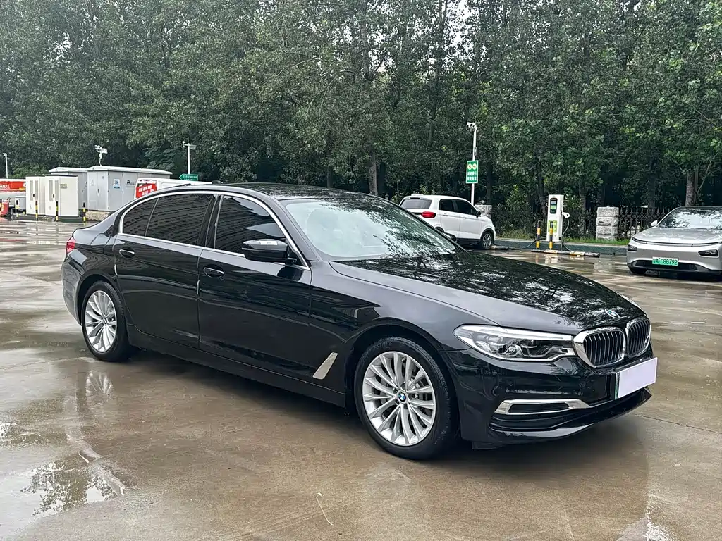 BMW 5 SERIES NEW ENERGY
