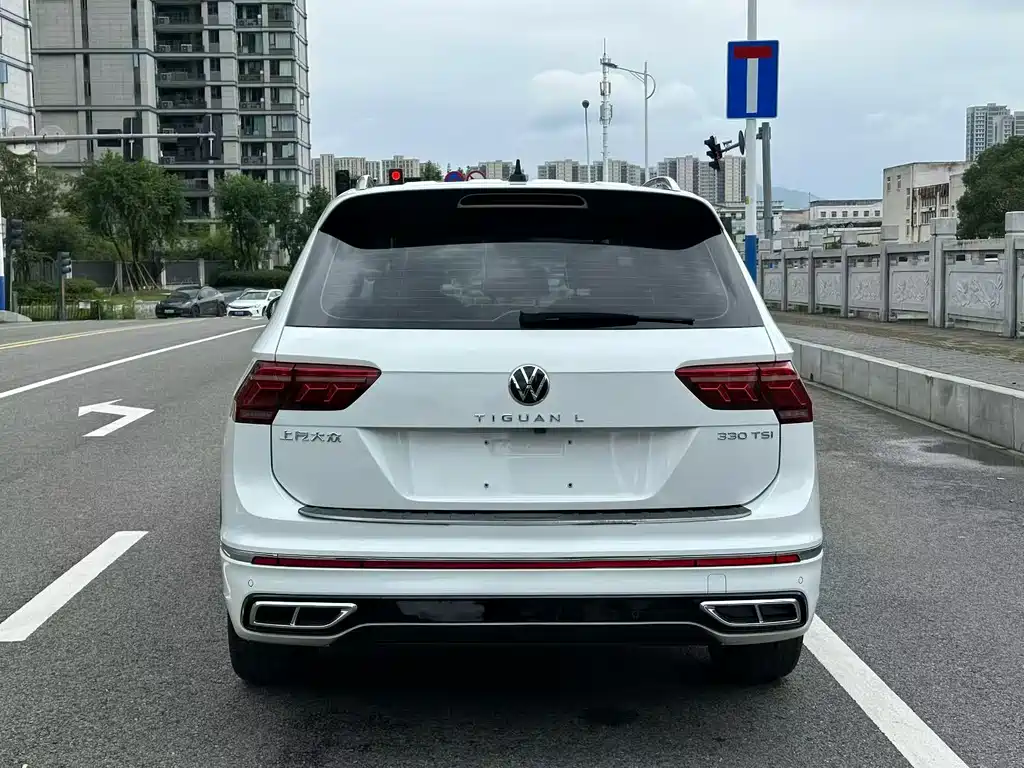 Volkswagen Tiguan L — миниатюра 8