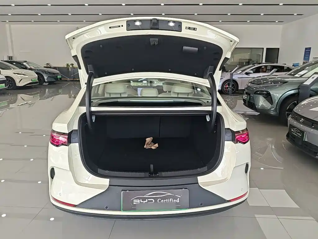 BYD Qin L — миниатюра 19