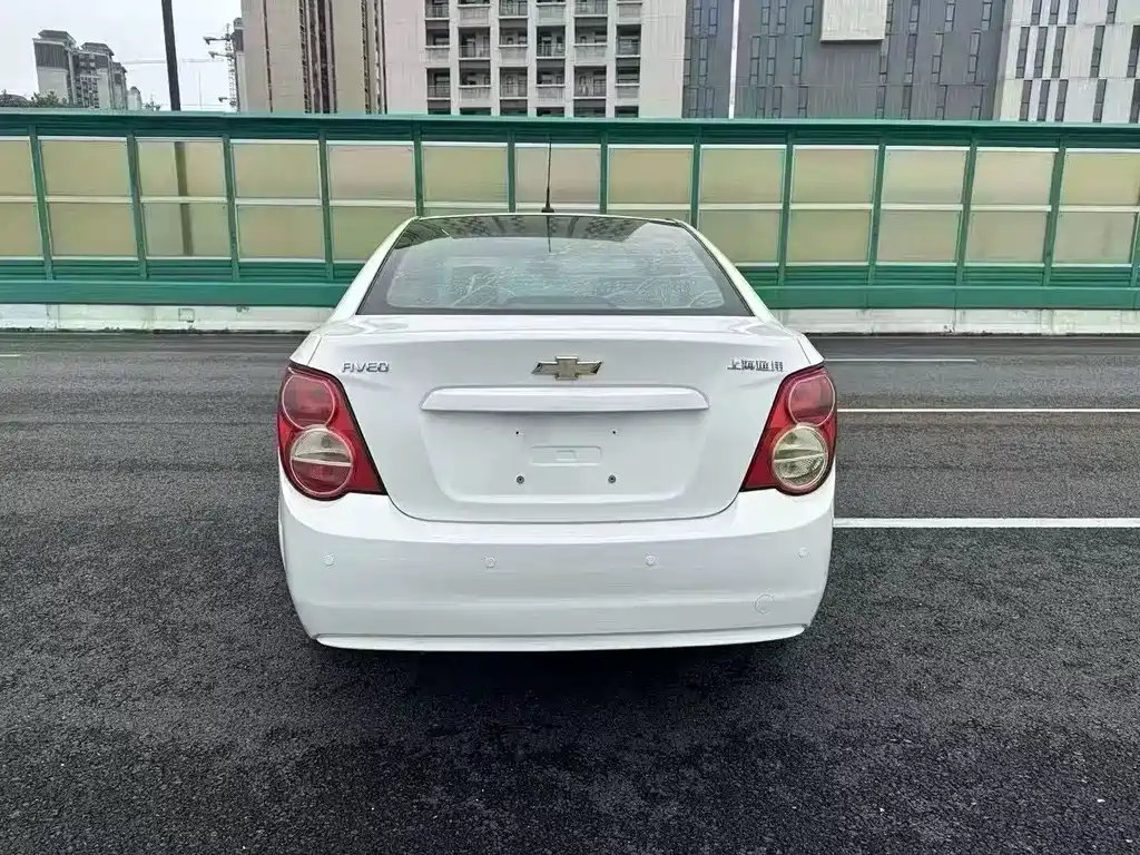 Chevrolet Aveo — миниатюра 8