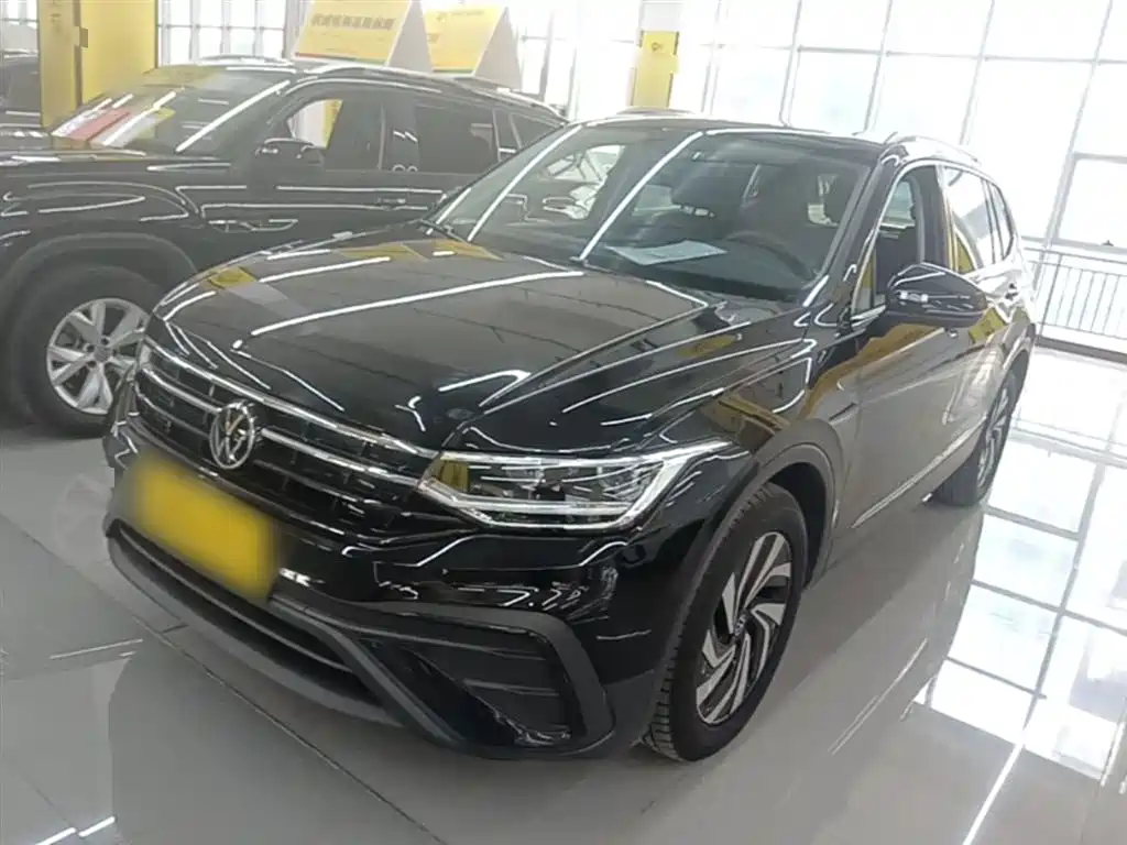 Купить Volkswagen Tiguan L