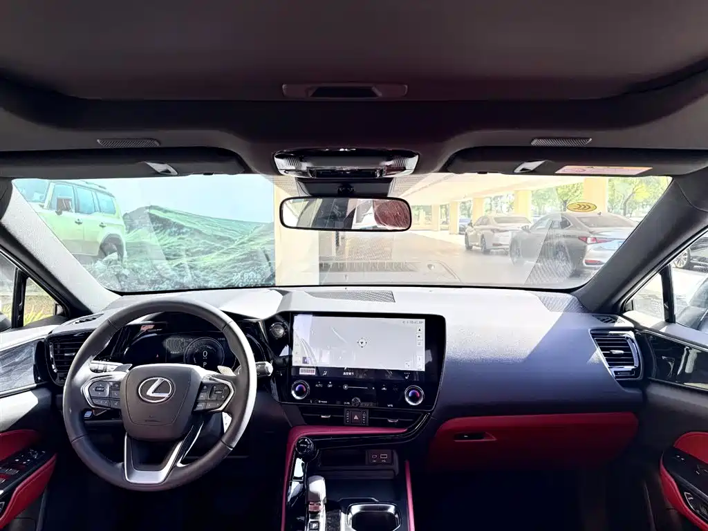 Lexus NX — миниатюра 4