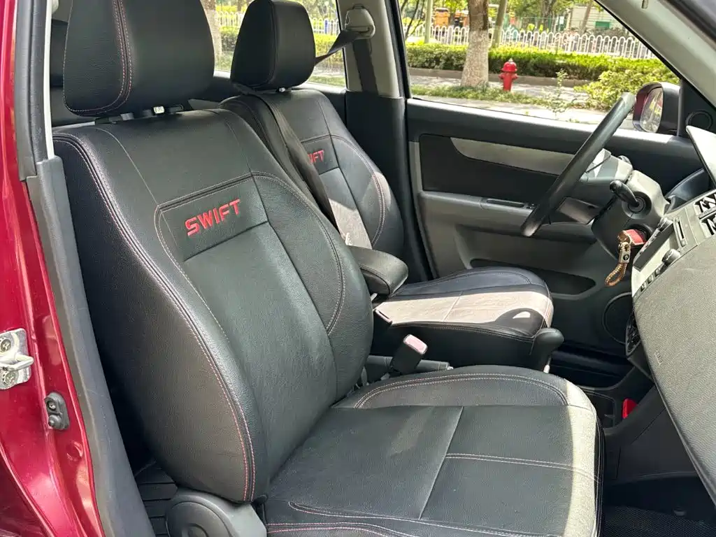 Suzuki Swift — миниатюра 8