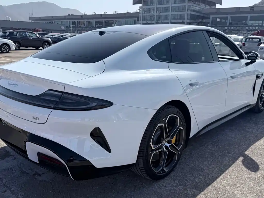 XIAOMI CAR XIAOMI SU7