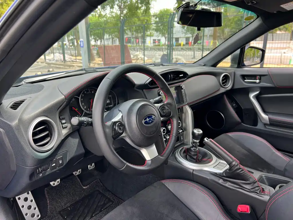 Subaru BRZ — миниатюра 9