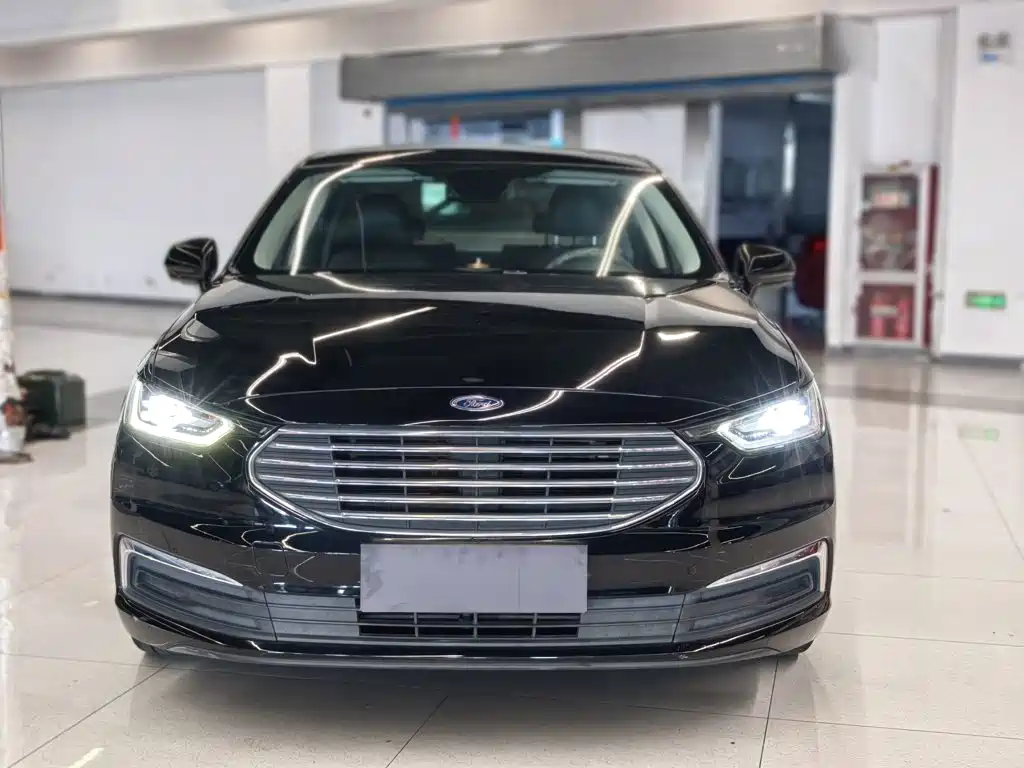 Ford Taurus — миниатюра 18