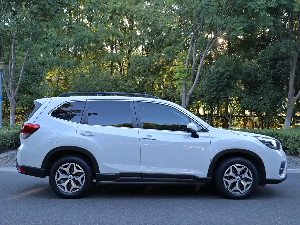 Subaru Forester 2020 2.0i Luxury EyeSight