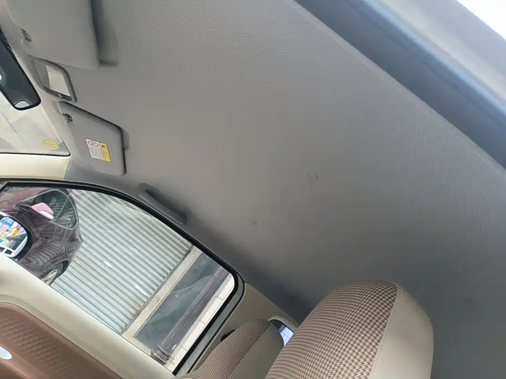 Wuling MINIEV — миниатюра 14