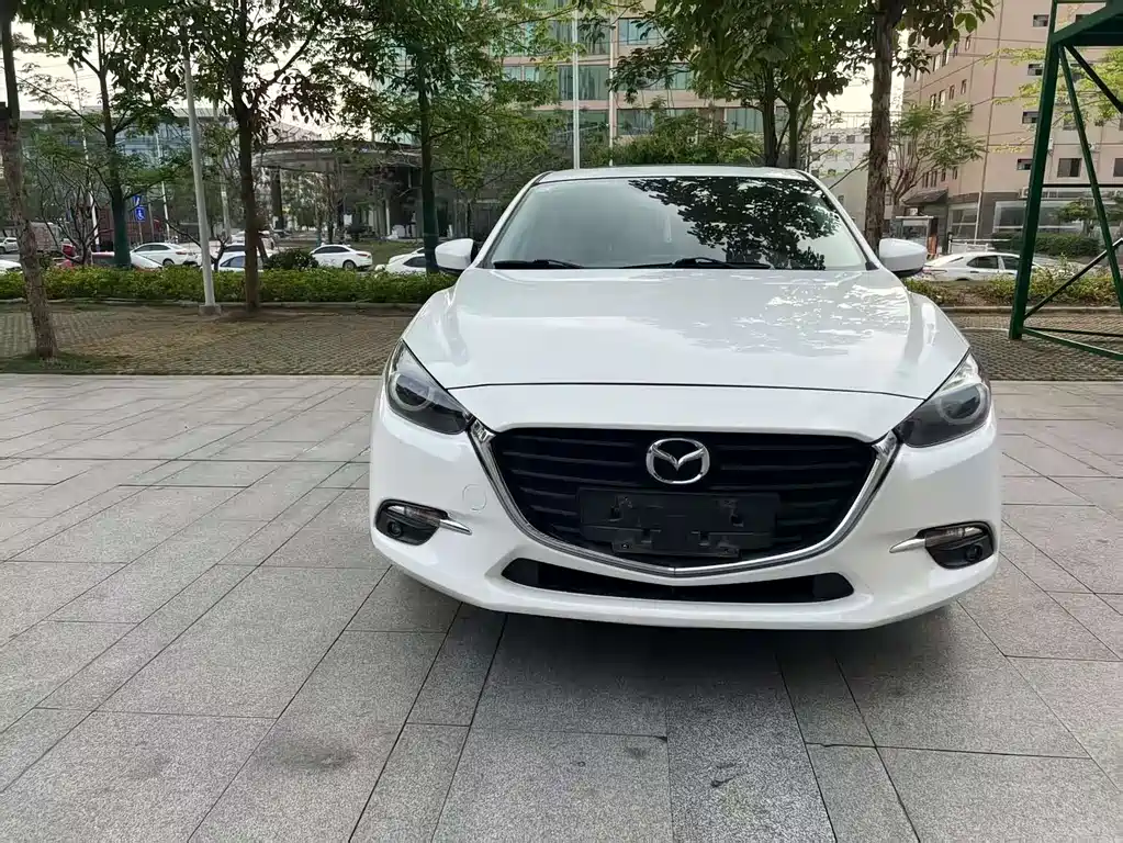 MAZDA 3 ANGKESAILA