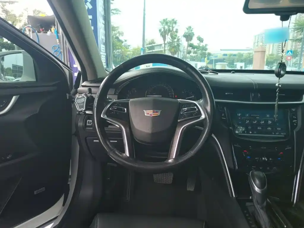 Cadillac XTS — миниатюра 11