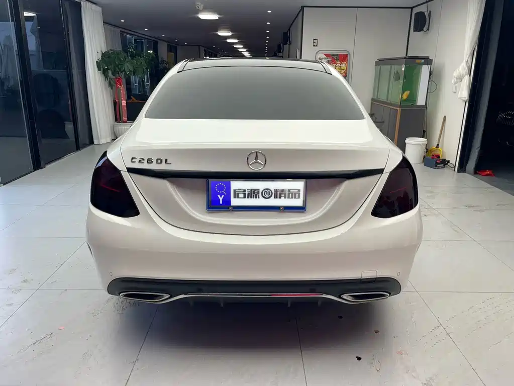 Mercedes-Benz C-Class — миниатюра 5