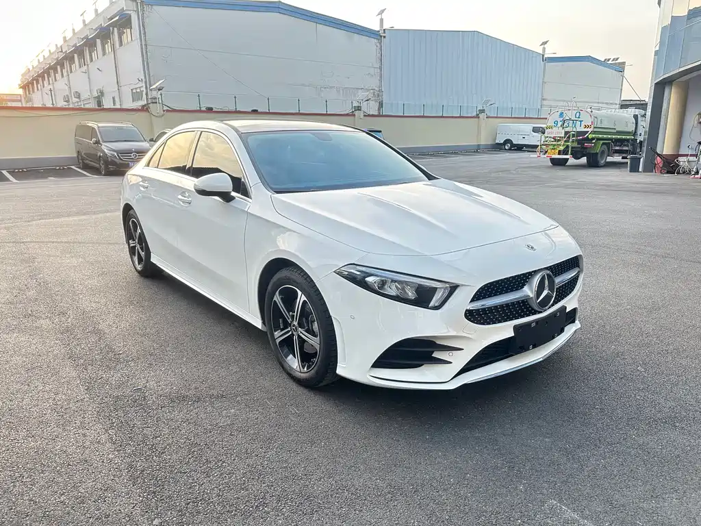 Mercedes-Benz A-Class A 2022 A 200 L Sport Fashion
