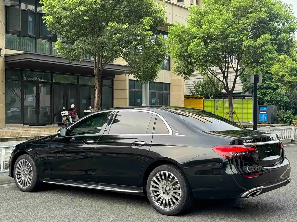 Mercedes-Benz E-Class E 2020 E 300 L Sport Fashion