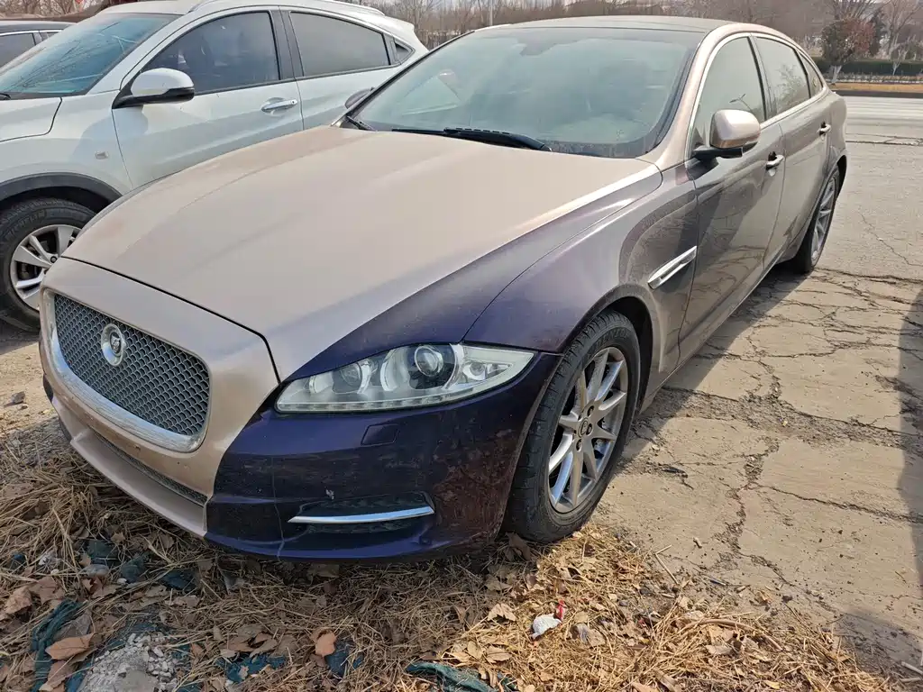 Jaguar XJ 2012