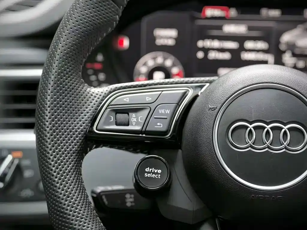 Audi A4L — миниатюра 7