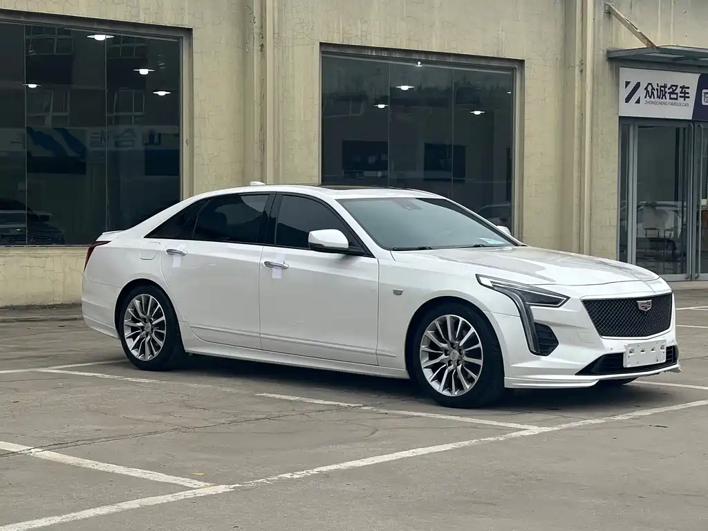 CADILLAC CT6
