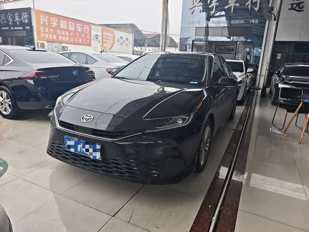 Toyota Camry 2024