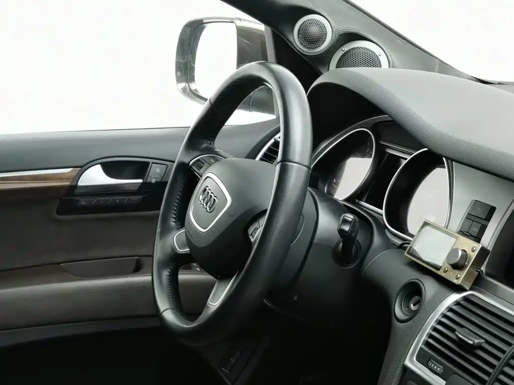Audi Q7 — миниатюра 22