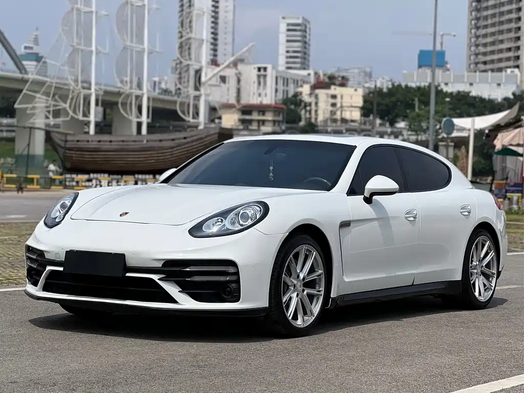 Porsche Panamera 2015