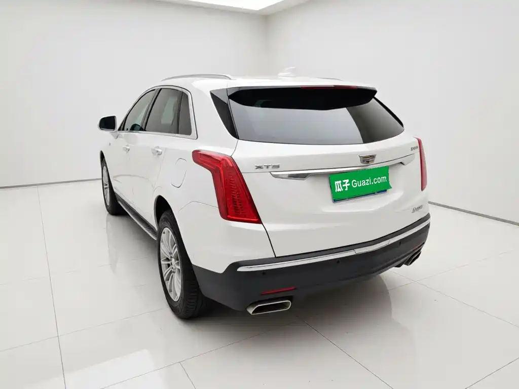 Cadillac XT5 — миниатюра 4
