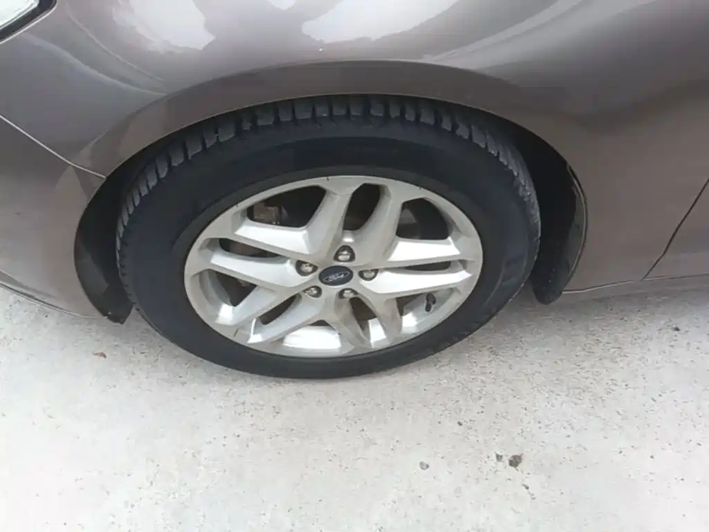 Ford Mondeo — миниатюра 23
