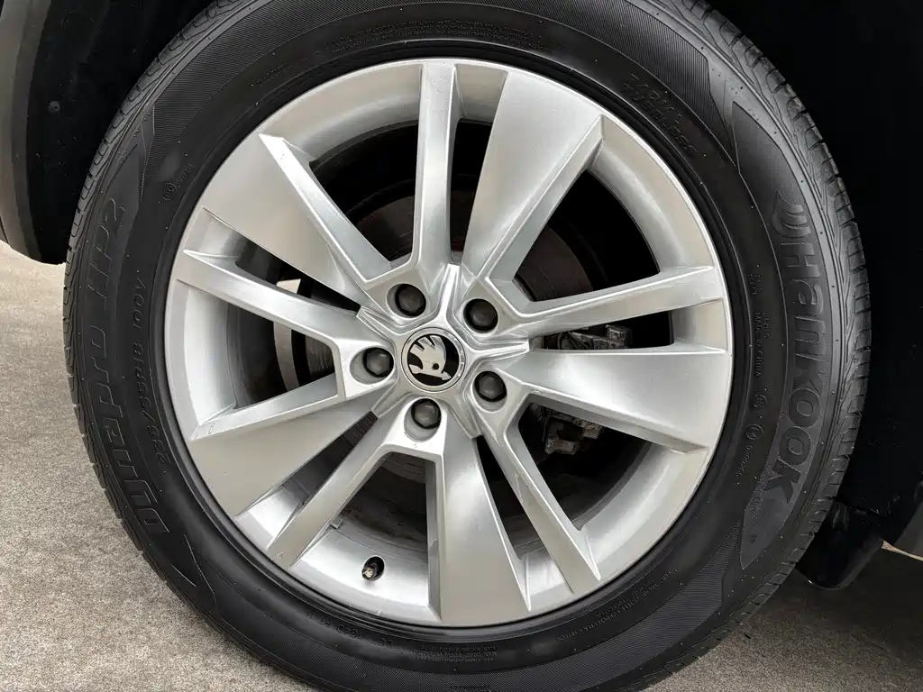 Skoda Kodiaq TSI330 7 seats 2WD Luxury Premium Enjoy Edition, фото 12
