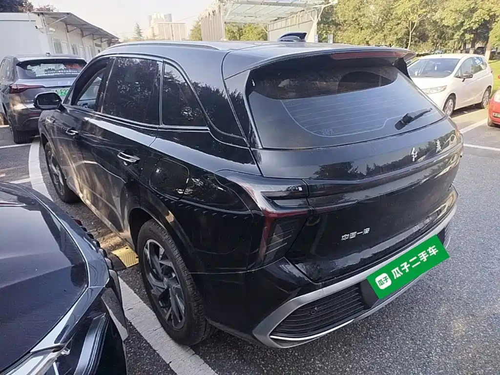 Hongqi Hongqi HS3 PHEV — миниатюра 5