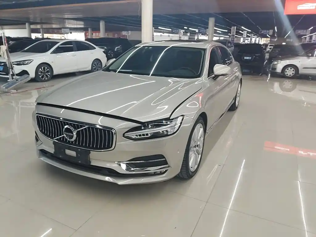 Volvo S90 — миниатюра 2