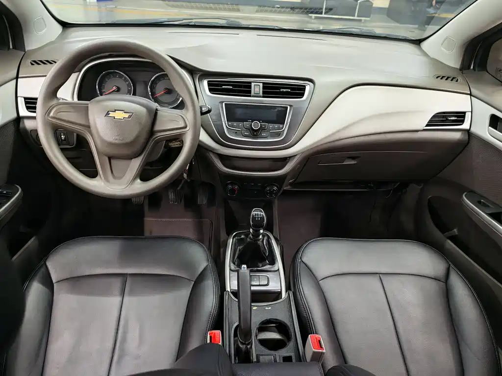 Chevrolet RV 2016 1.5L MT