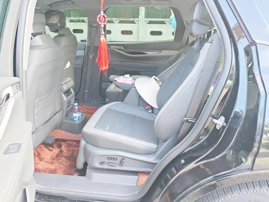 Ford Edge — миниатюра 11