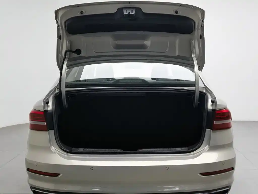 Volkswagen Lavida — миниатюра 16