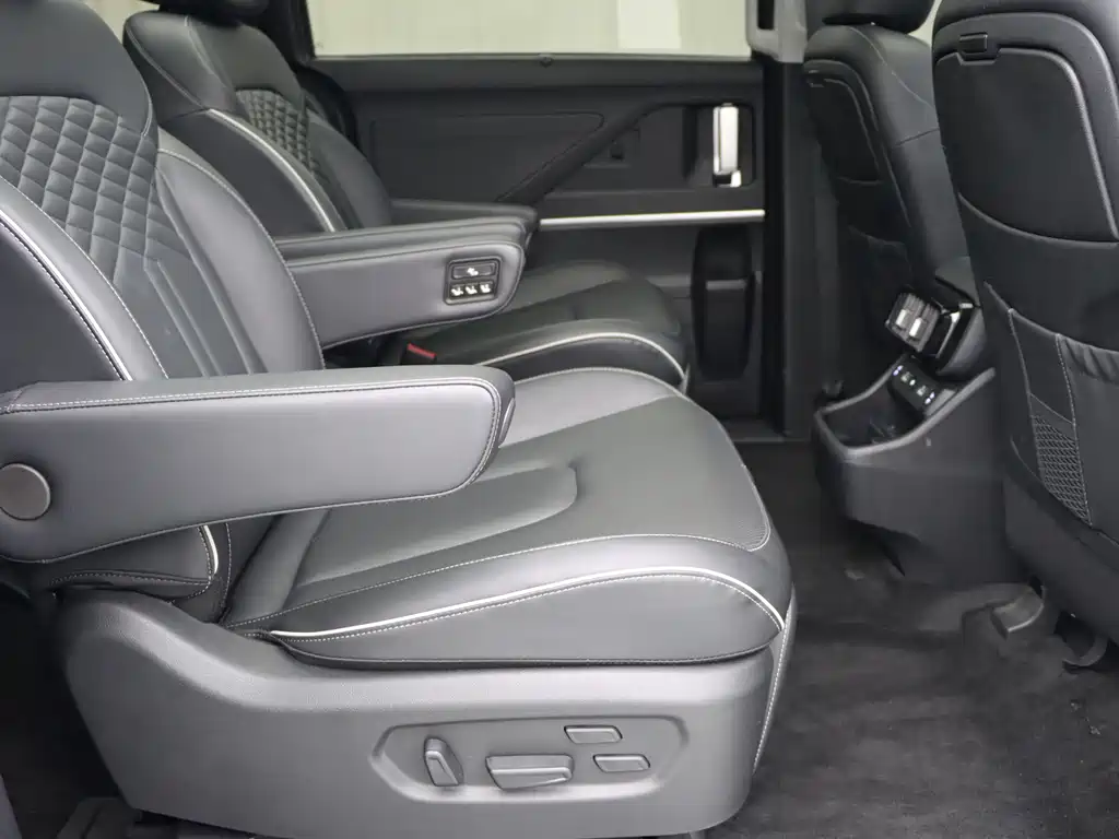 Hyundai Custo — миниатюра 12