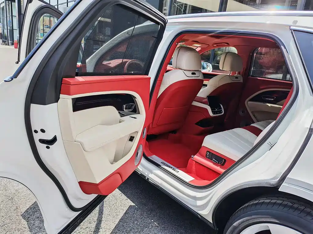 Bentley Bentayga 2024 4.0T V8