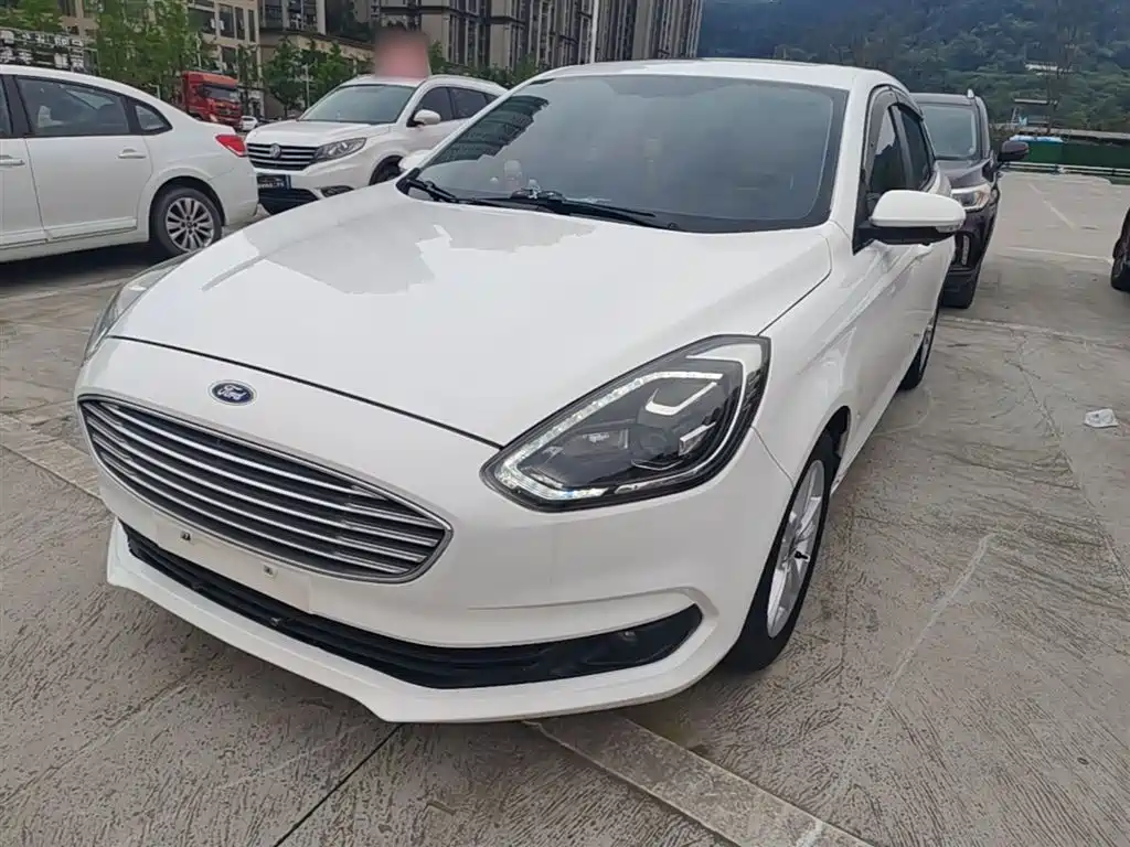Купить Ford Escort
