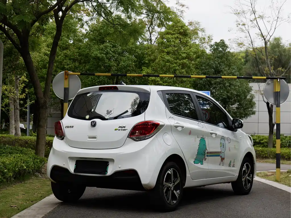 Changan Benben E-Star — миниатюра 4