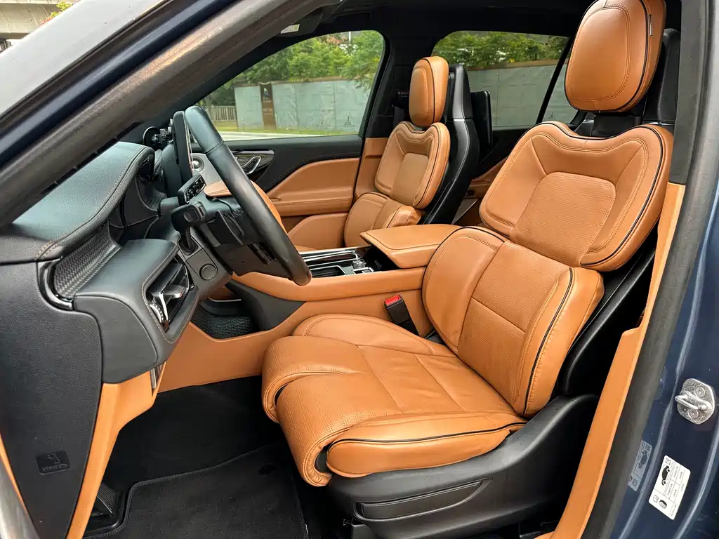 Lincoln Aviator — миниатюра 16