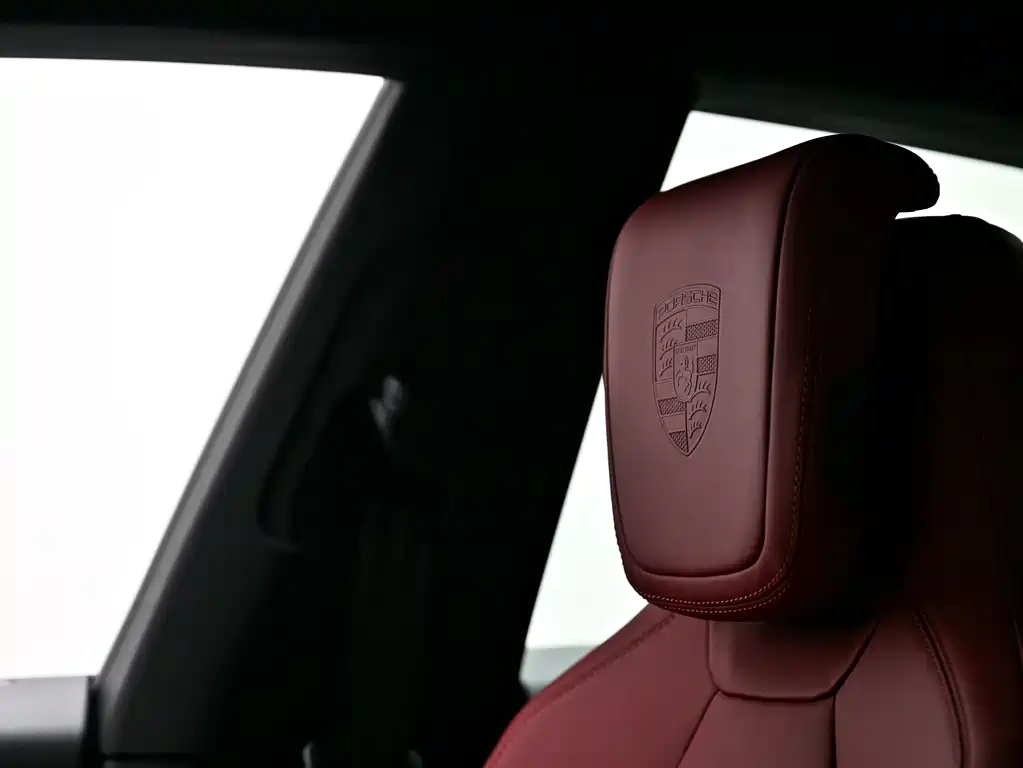Porsche Macan EV — миниатюра 5