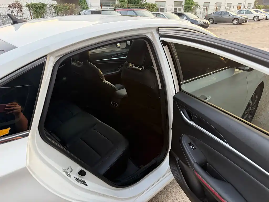 Changan Eado — миниатюра 7