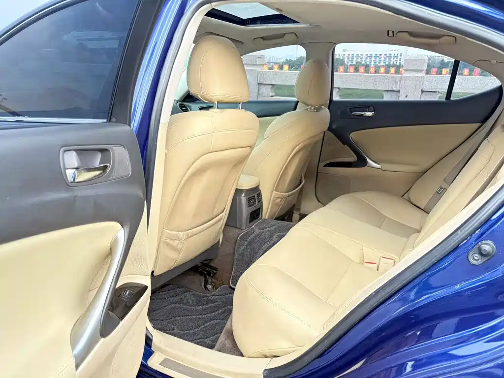 Lexus IS 250 Sport Edition, фото 8