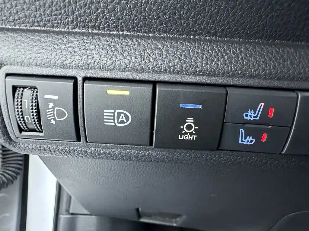Toyota Corolla — миниатюра 11