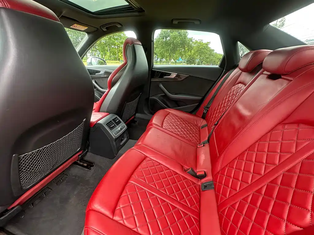 Audi S4 — миниатюра 12
