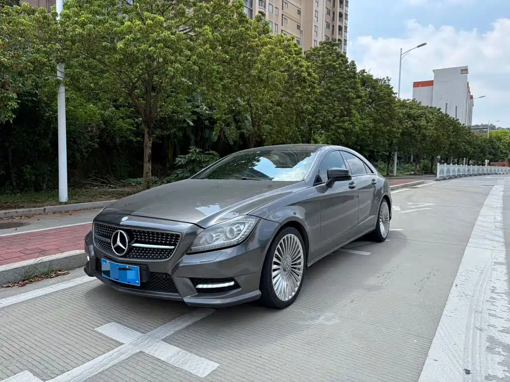 Mercedes-Benz CLS
