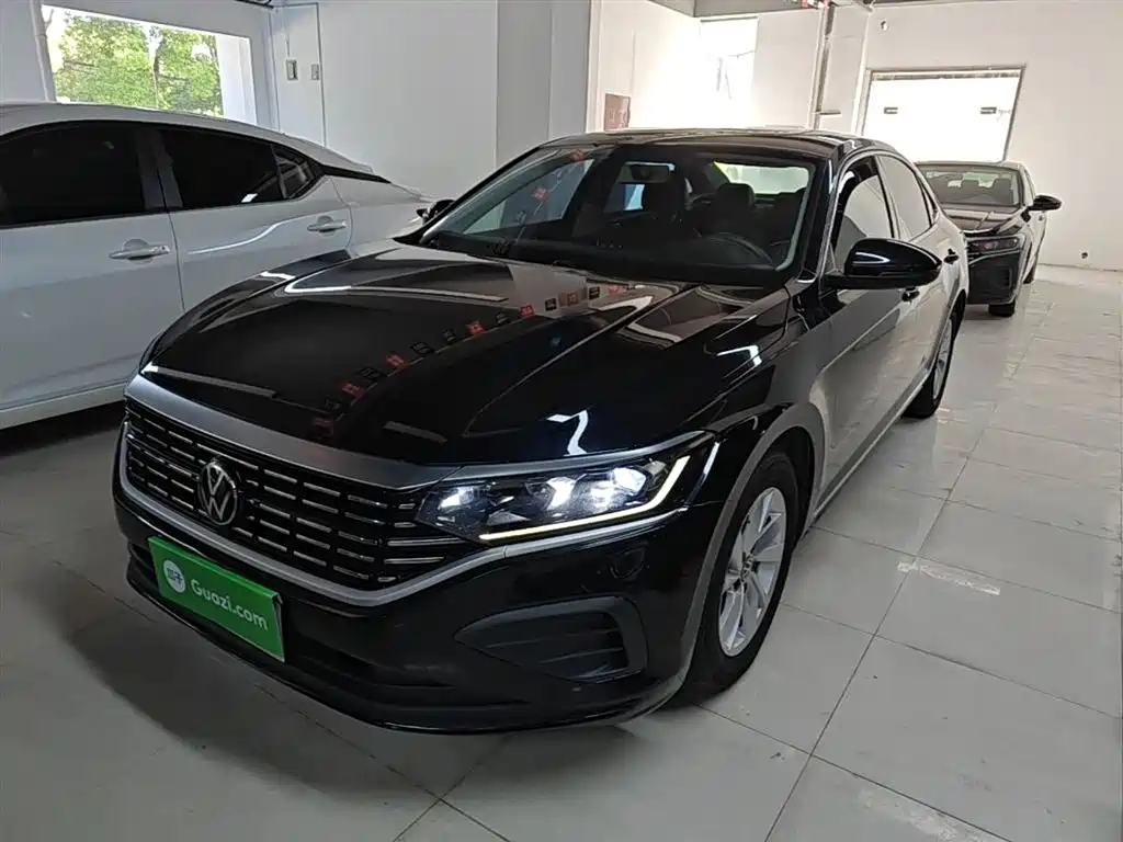 Volkswagen Passat 2023