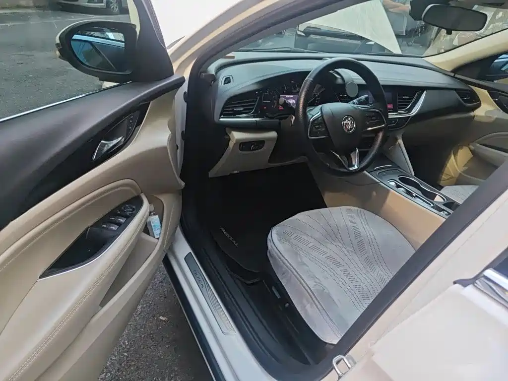 Buick Regal — миниатюра 17