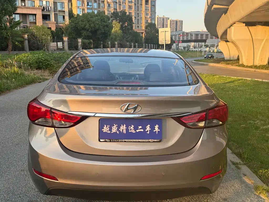 Hyundai Elantra Langdong — миниатюра 4