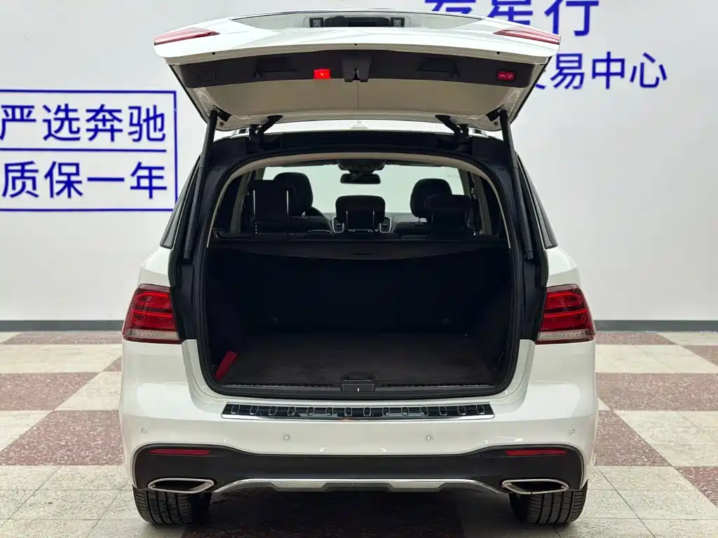 Mercedes-Benz GLE (Import) — миниатюра 28