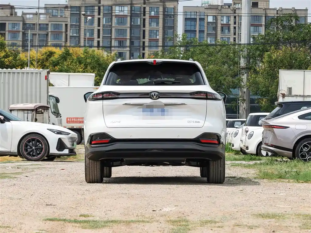 Changan Changan CS75PLUS — миниатюра 4