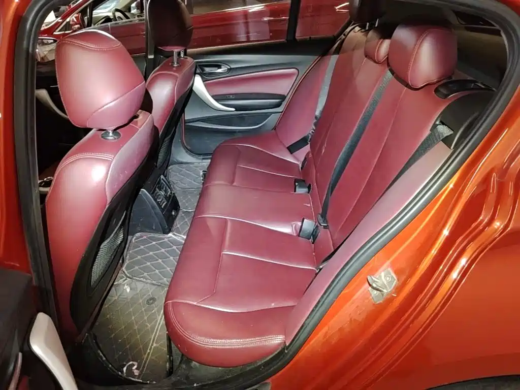 BMW 1 Series (Import) — миниатюра 17
